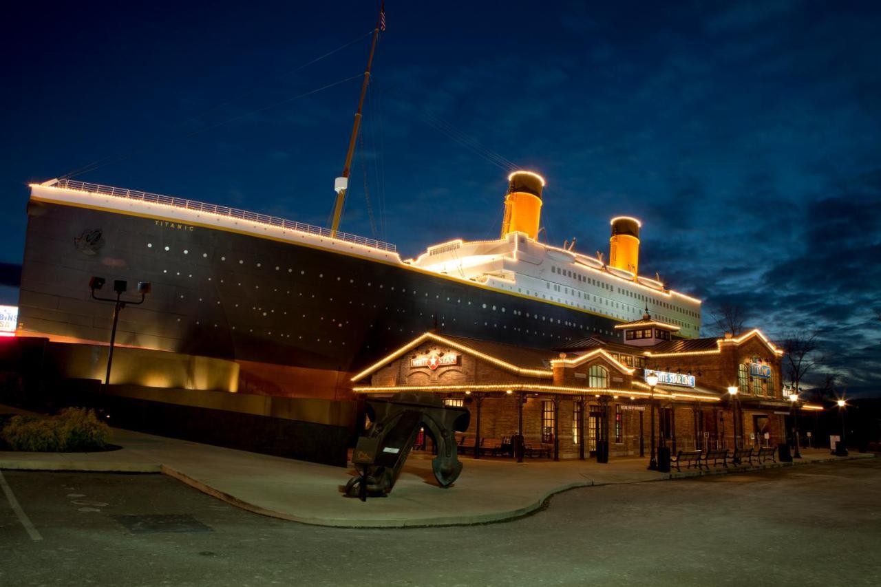 The Cozy Cove, Hot Tub, Wifi, 1089 Free Tickets Each Paid Day, Dollywood And More Sevierville Exterior foto